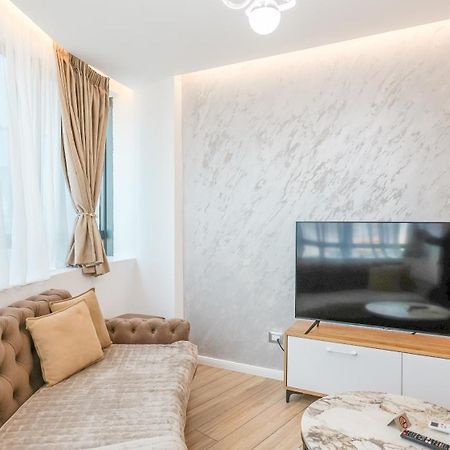 Premium Apartment In The Center Tiranë Ngoại thất bức ảnh