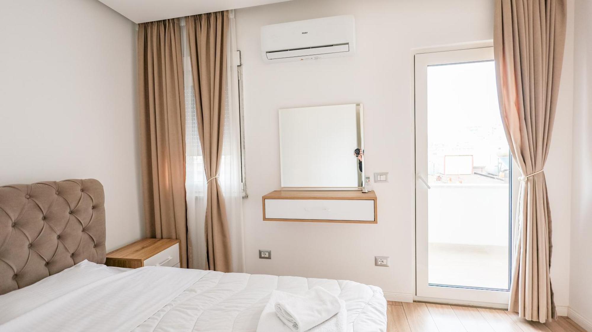 Premium Apartment In The Center Tiranë Ngoại thất bức ảnh