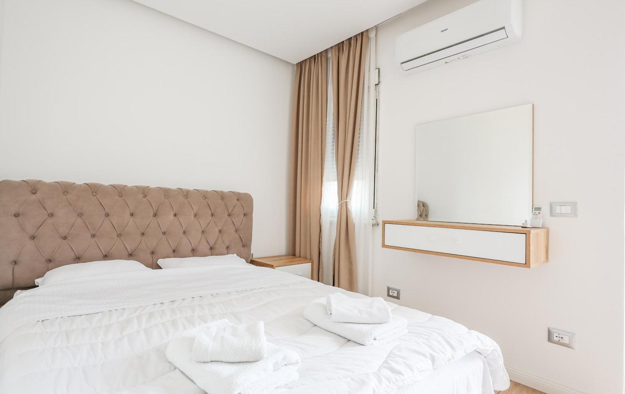 Premium Apartment In The Center Tiranë Ngoại thất bức ảnh
